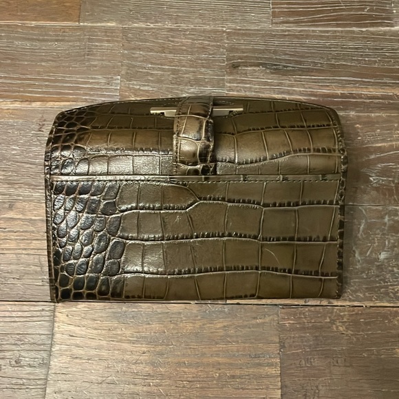 Olive Green Genuine Leather Croc Embossed Wallet🖤 - Picture 5 of 13